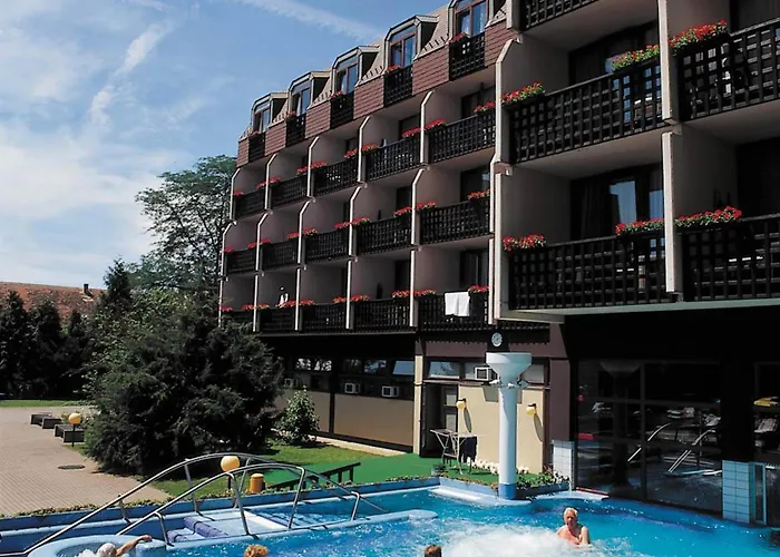 Ensana Thermal Отель Шарвар
